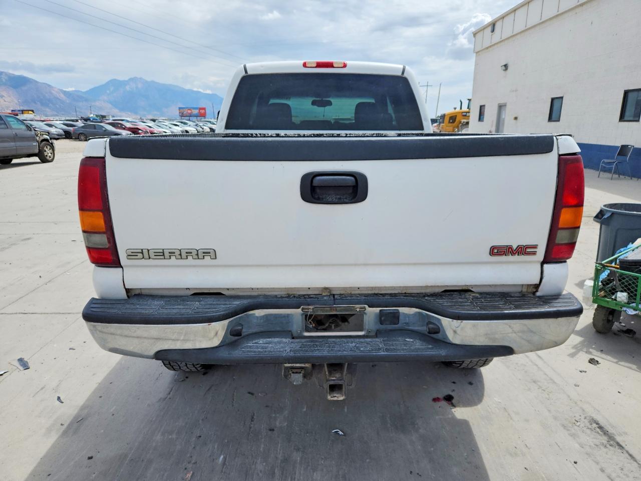 2003 Gmc Sierra K1500 Heavy Duty Белый vin: 1GTGK13UX3F125392