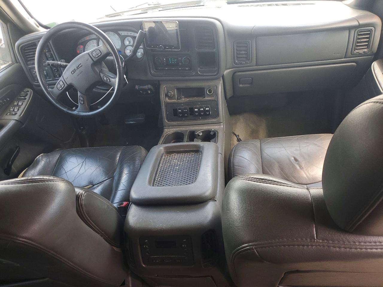 2004 Gmc Sierra K2500 Crew Cab Silver vin: 1GTGK23UX4F134861