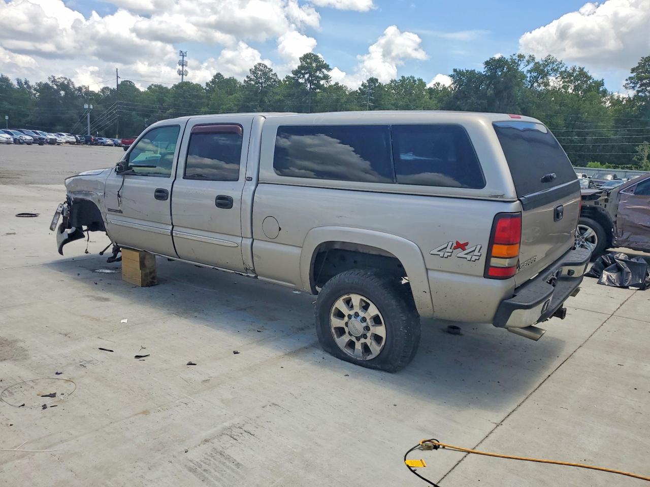 2004 Gmc Sierra K2500 Crew Cab Silver vin: 1GTGK23UX4F134861