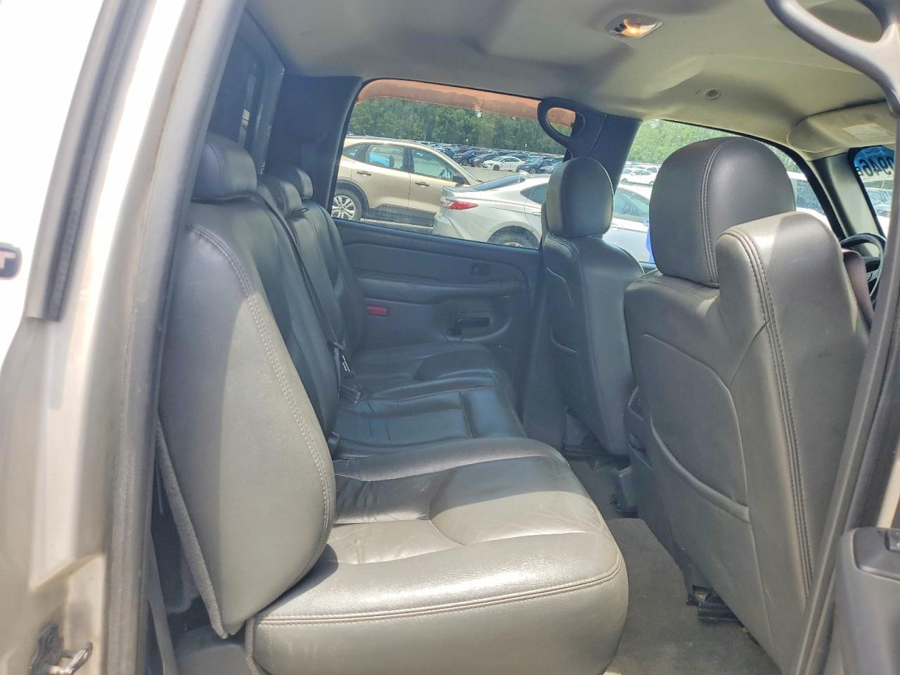 2004 Gmc Sierra K2500 Crew Cab Silver vin: 1GTGK23UX4F134861