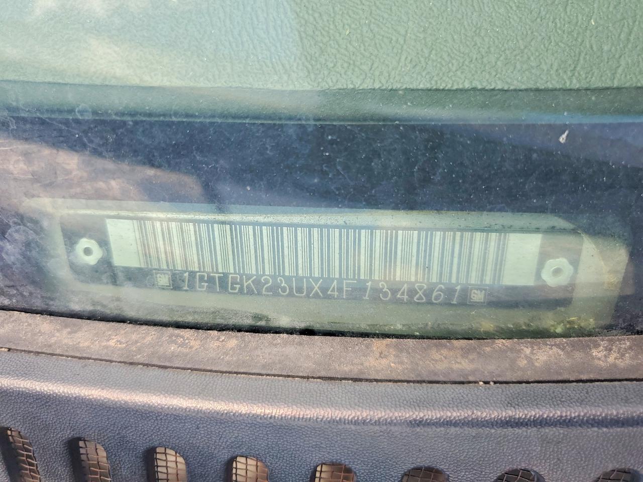 2004 Gmc Sierra K2500 Crew Cab Silver vin: 1GTGK23UX4F134861