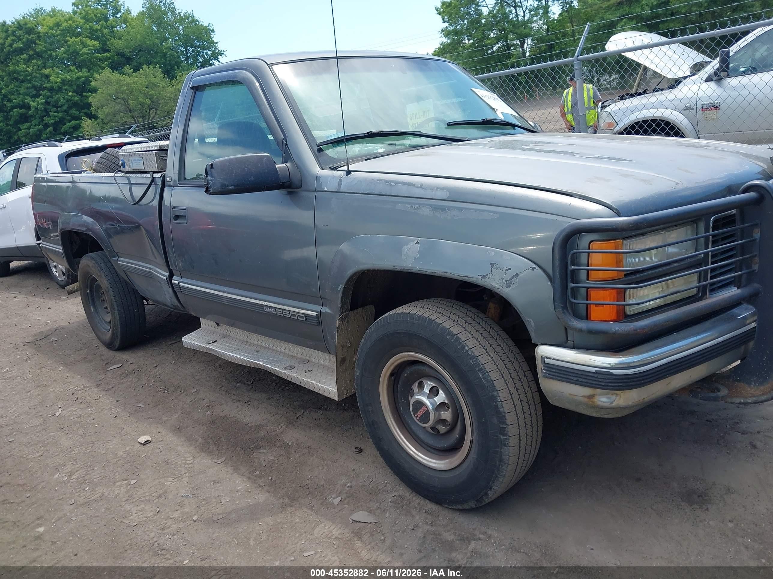2000 Gmc Sierra 2500 Classic Sl Gray vin: 1GTGK24RXYF457307