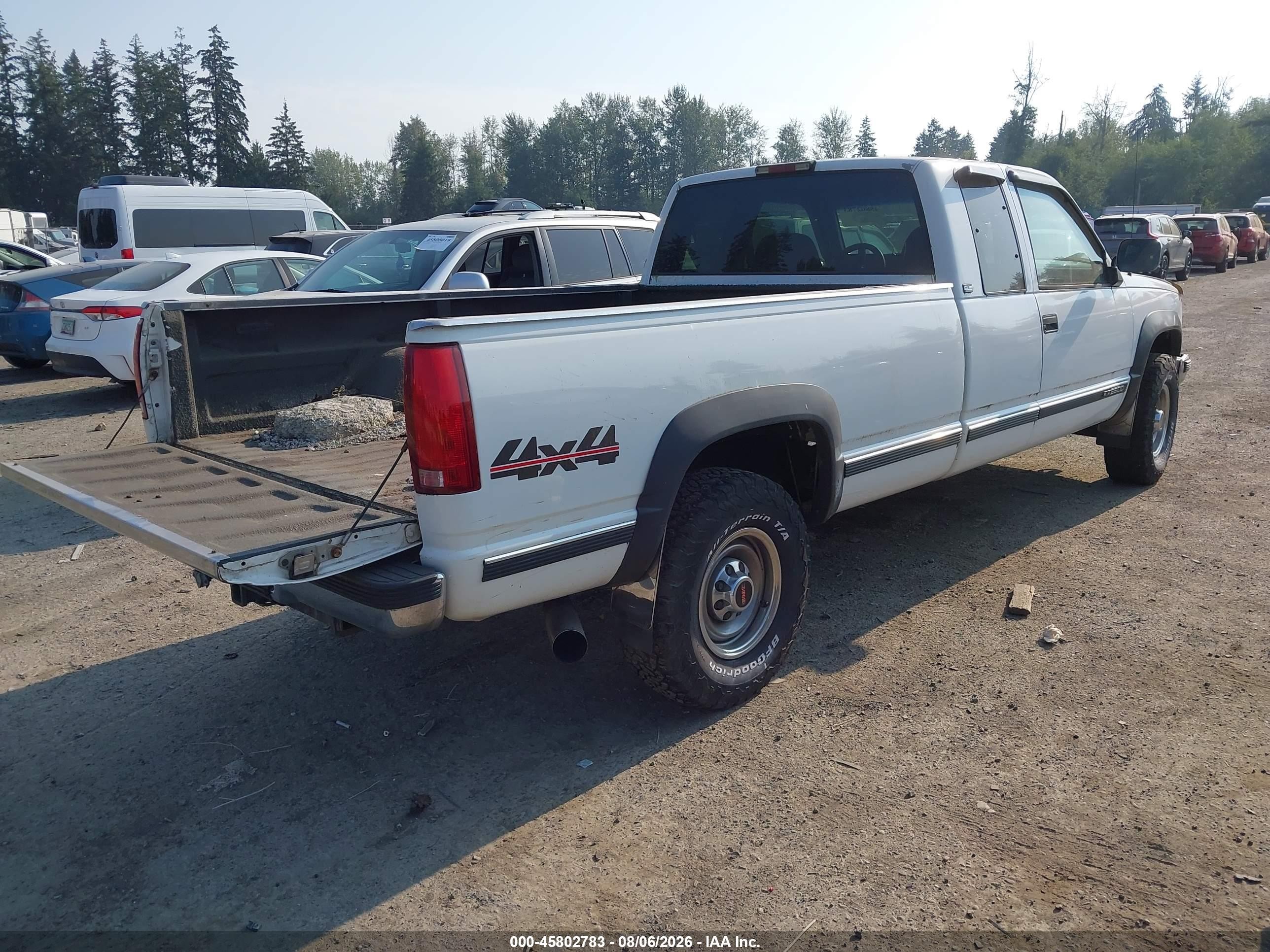 1994 Gmc Sierra K2500 White vin: 1GTGK29FXRE516104