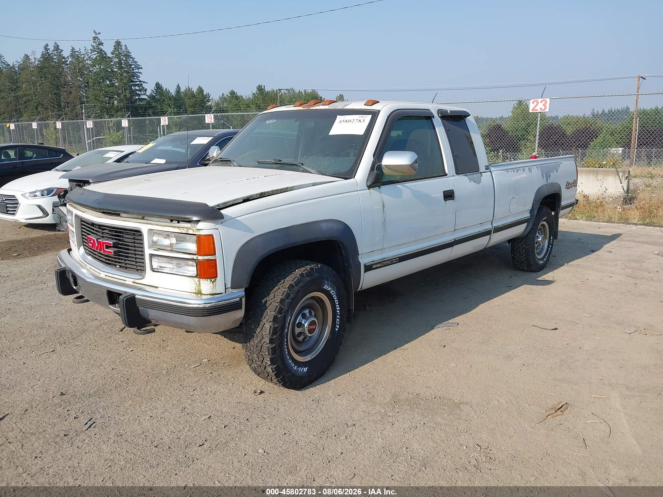 1994 Gmc Sierra K2500 White vin: 1GTGK29FXRE516104