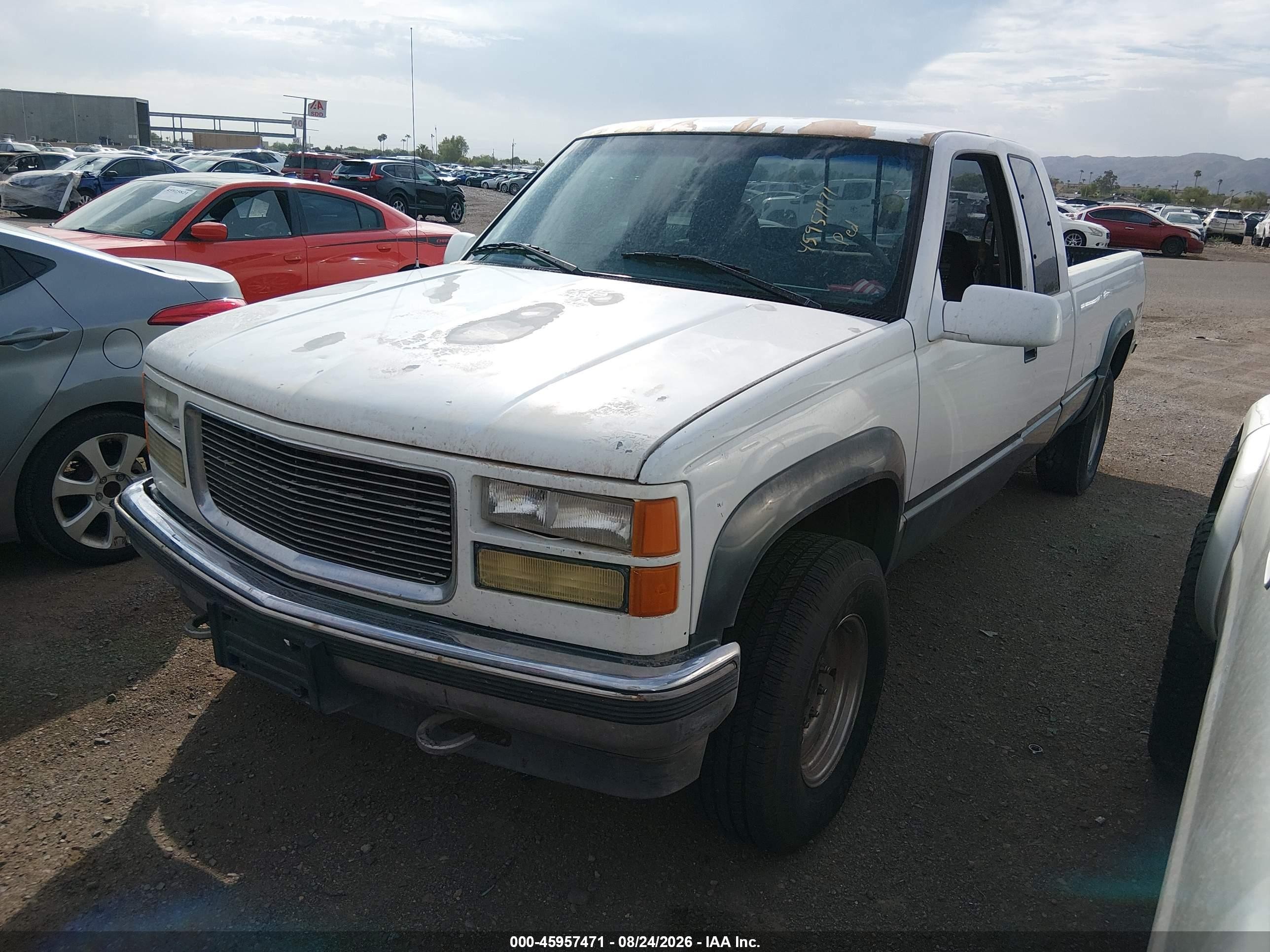 1995 Gmc Sierra K2500 White vin: 1GTGK29N6SE540316