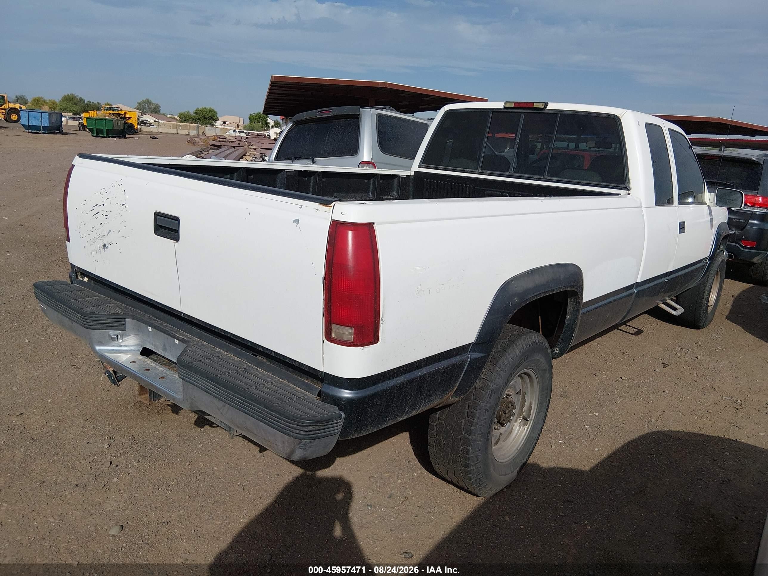 1995 Gmc Sierra K2500 White vin: 1GTGK29N6SE540316