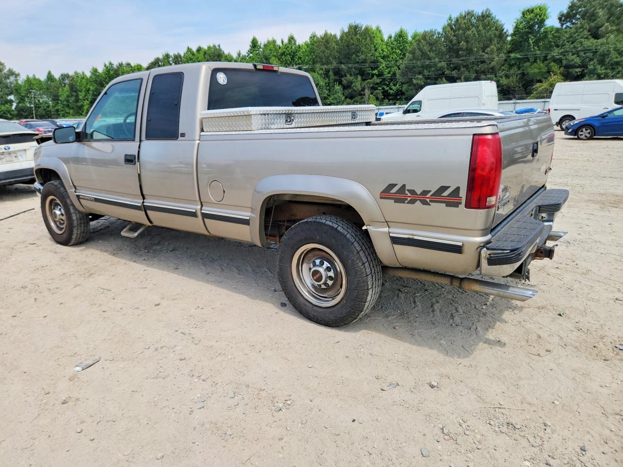 1999 Gmc Sierra K2500 Желто-коричневый vin: 1GTGK29R8XF059228