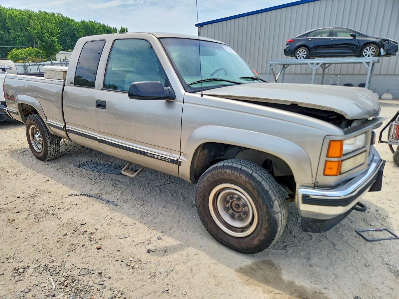 1999 Gmc Sierra K2500 Желто-коричневый vin: 1GTGK29R8XF059228