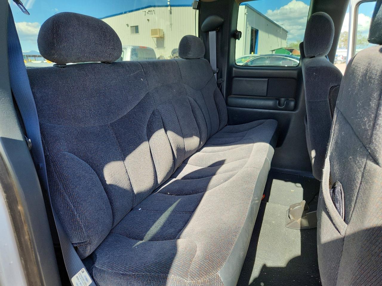 2000 Gmc New Sierra K2500 White vin: 1GTGK29U2YZ112848