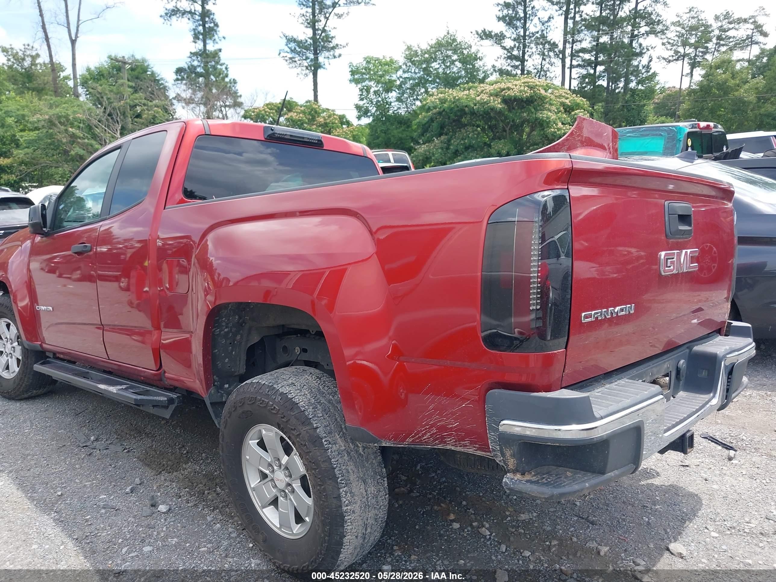 2015 Gmc Canyon   Red vin: 1GTH5AE39F1206871