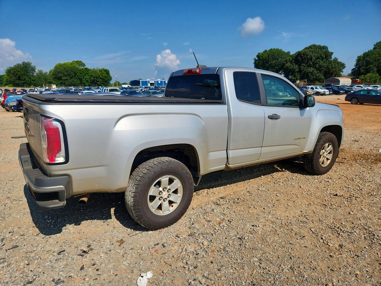 2015 Gmc Canyon Серебряный vin: 1GTH5AEA4F1176077
