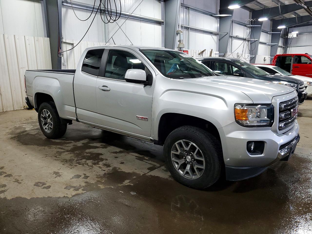 2015 Gmc Canyon Sle Серебряный vin: 1GTH6BE38F1215385