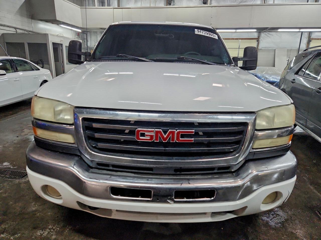 2003 Gmc Sierra C2500 Heavy Duty White vin: 1GTHC23193F217672