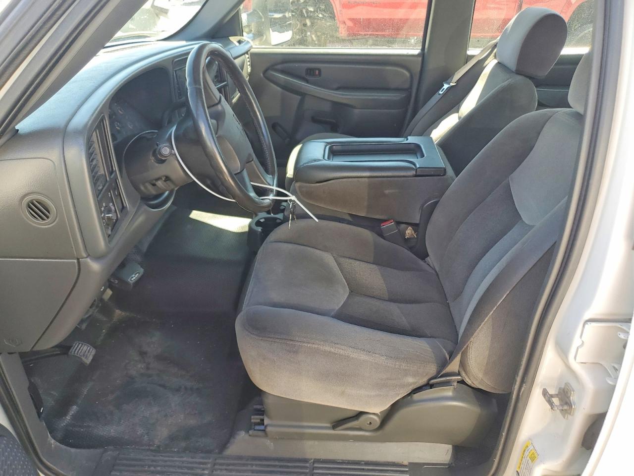 2006 Gmc Sierra C2500 White vin: 1GTHC23D36F201370