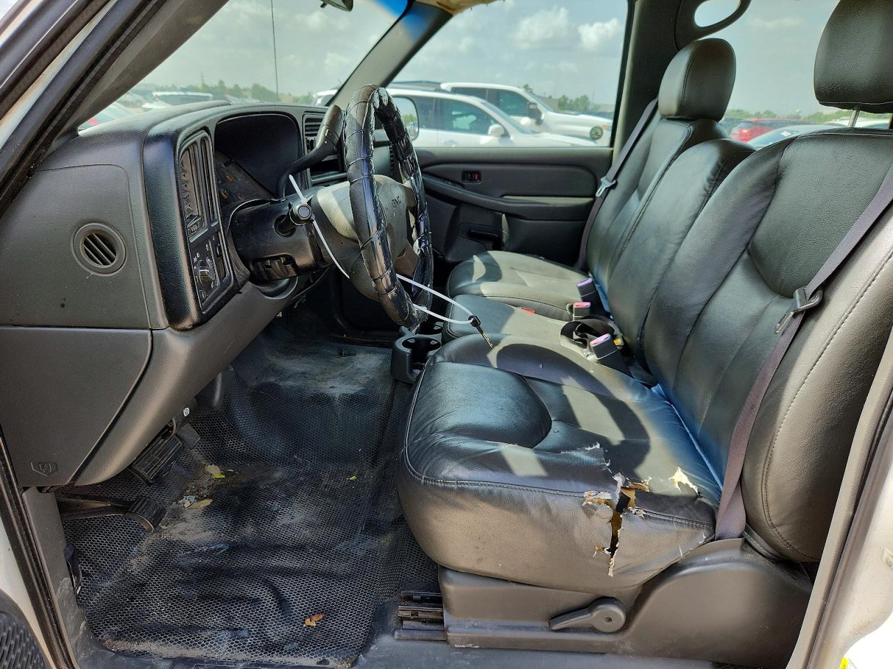 2006 Gmc Sierra C2500 Heavy Duty White vin: 1GTHC23G16F231039