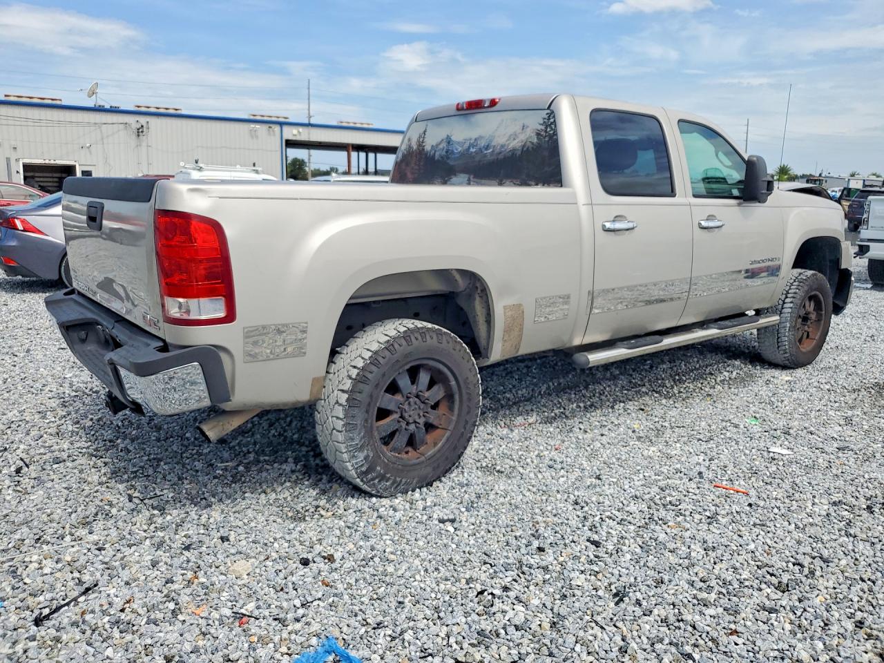 2008 Gmc Sierra C2500 Heavy Duty Beige vin: 1GTHC23K68F158306