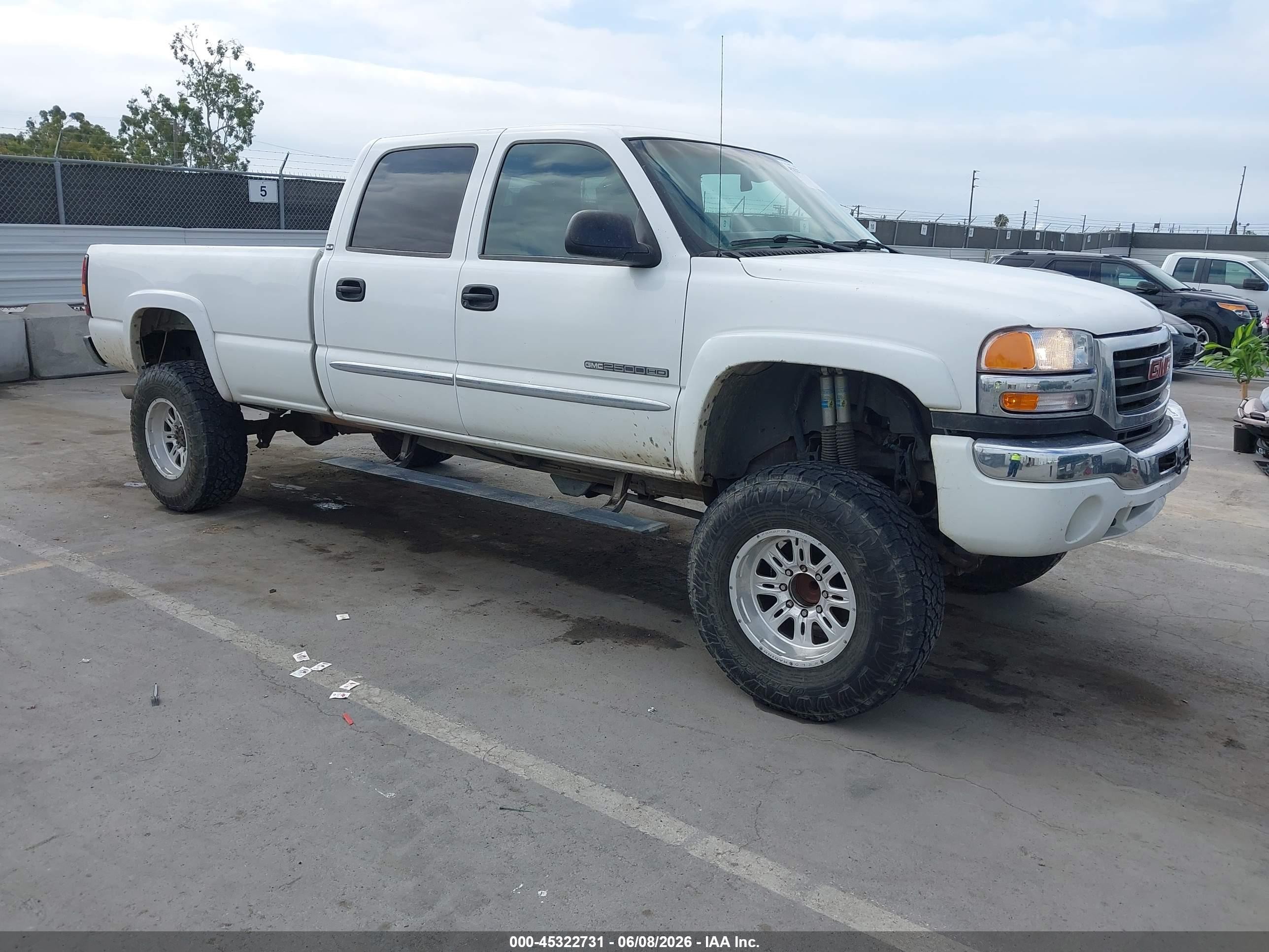 2003 Gmc Sierra 2500hd Sle Белый vin: 1GTHC23U63F201326