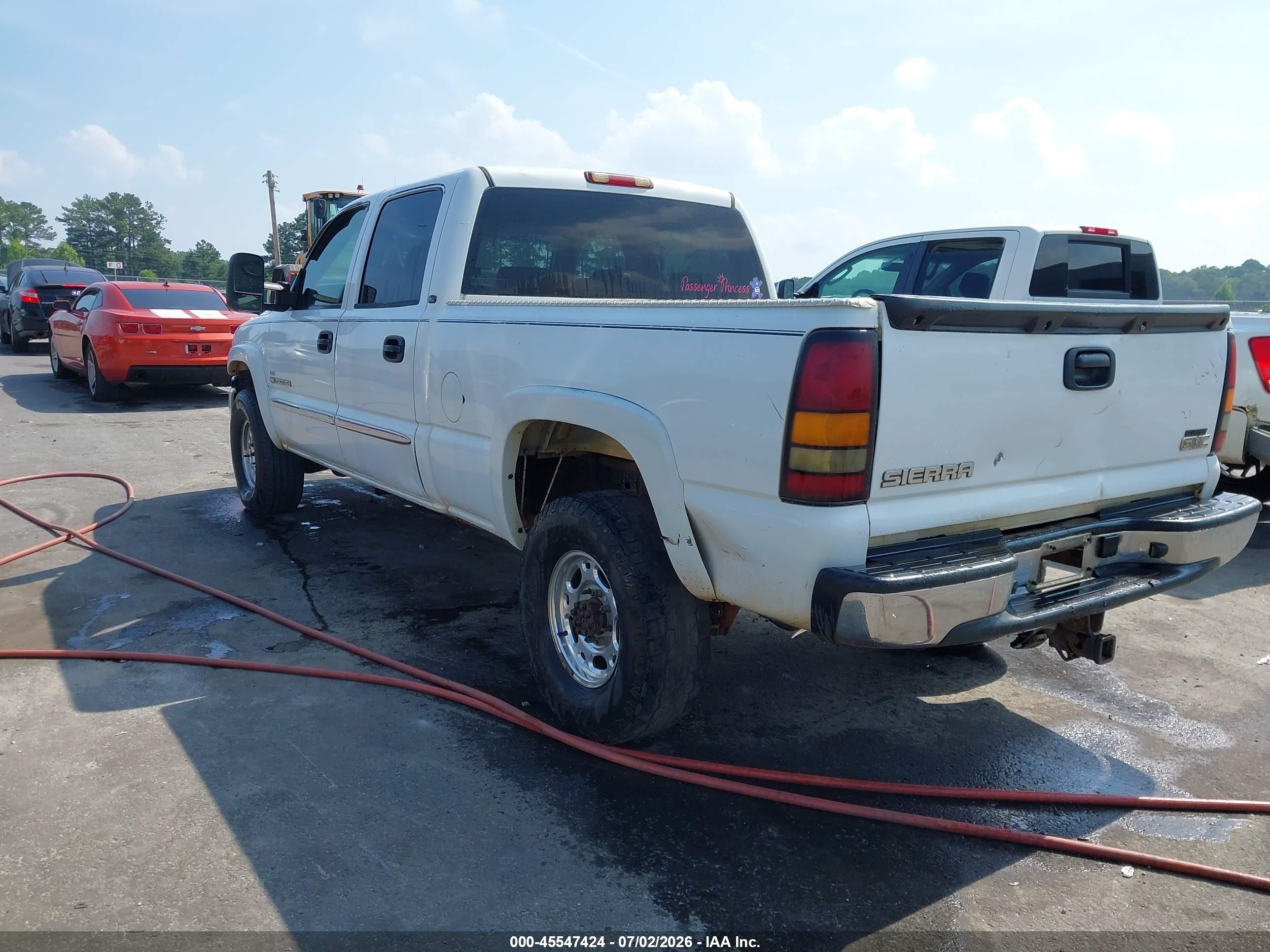 2004 Gmc Sierra 2500hd Sle White vin: 1GTHC23UX4F174262