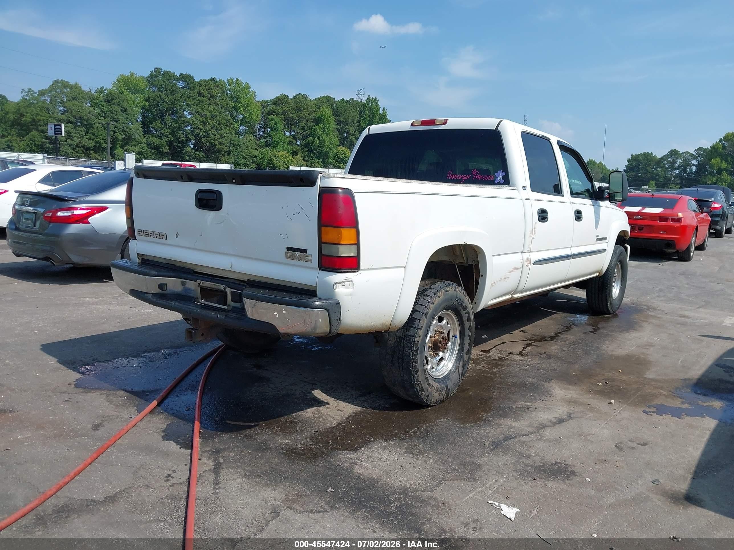 2004 Gmc Sierra 2500hd Sle White vin: 1GTHC23UX4F174262
