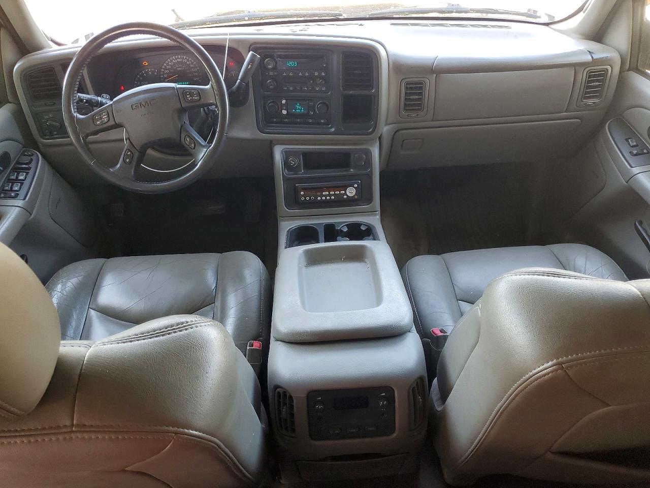 2005 Gmc Sierra C2500 Heavy Duty White vin: 1GTHC23UX5F838609