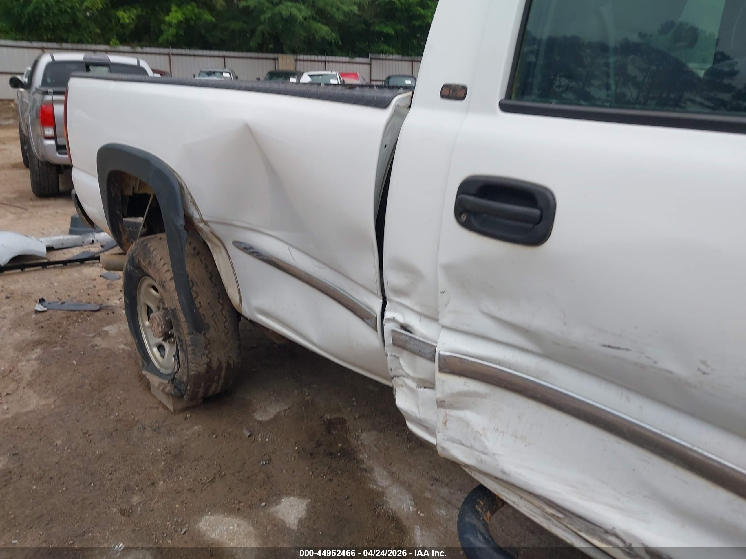 2001 Gmc Sierra 2500hd Sle White vin: 1GTHC24111E211401