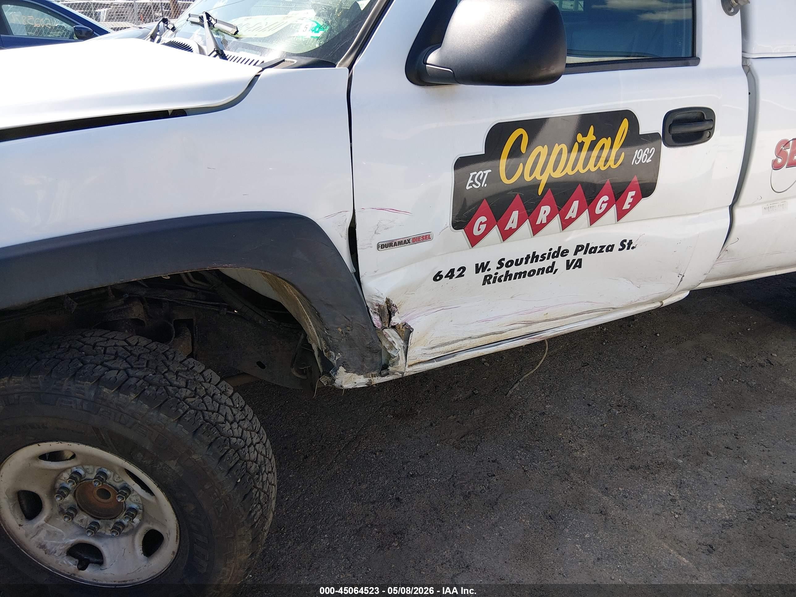 2003 Gmc Sierra 2500hd   White vin: 1GTHC24133E249683