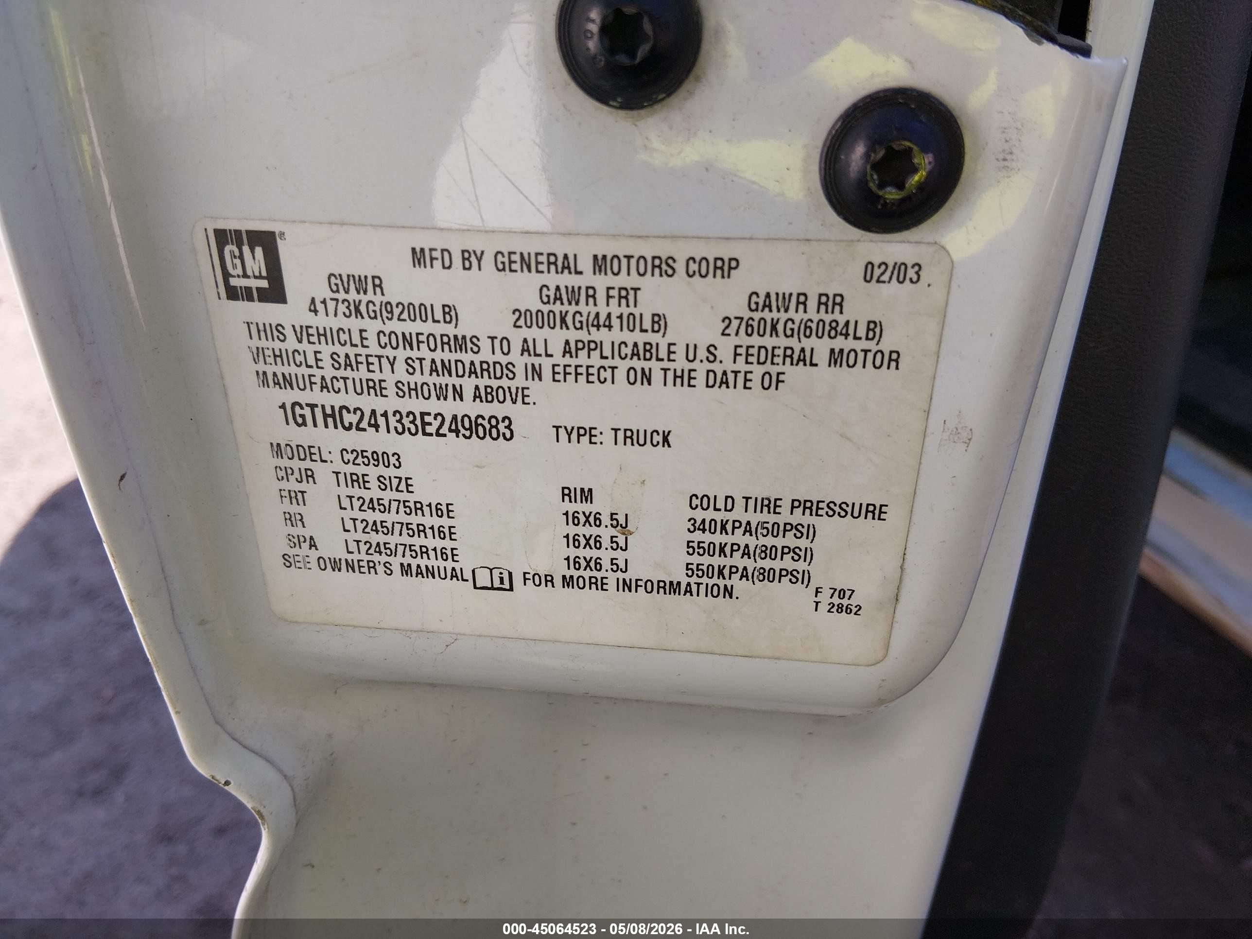 2003 Gmc Sierra 2500hd   White vin: 1GTHC24133E249683