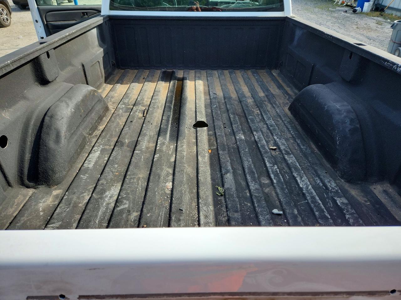 2007 Gmc Sierra C2500 Heavy Duty White vin: 1GTHC24D97E179347