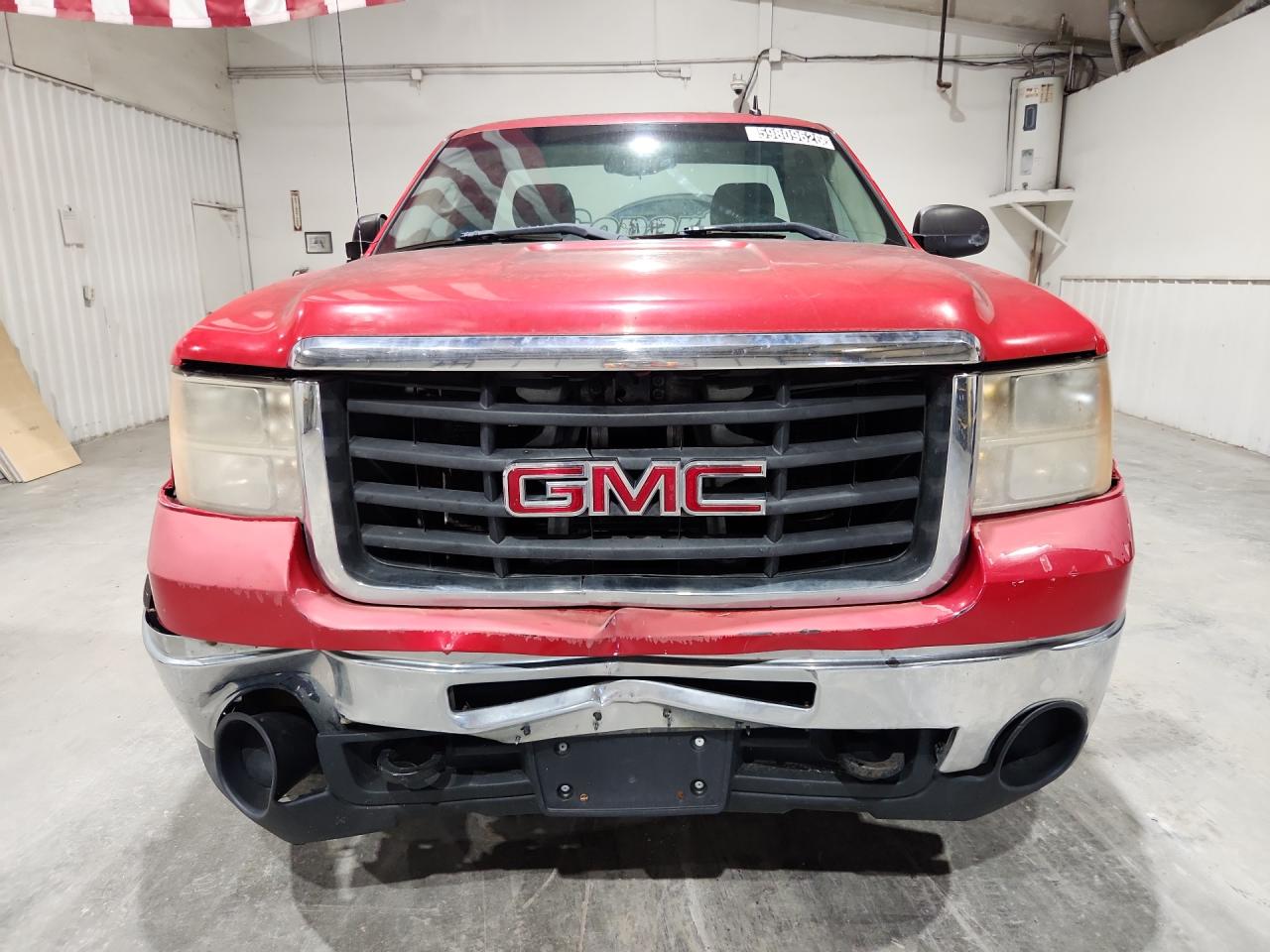2008 Gmc Sierra C2500 Heavy Duty Red vin: 1GTHC24K98E186413 Damage: Front Bumper Cover Upper, Dent(S) W/ Paint Dmg, 5 To 6 Inches