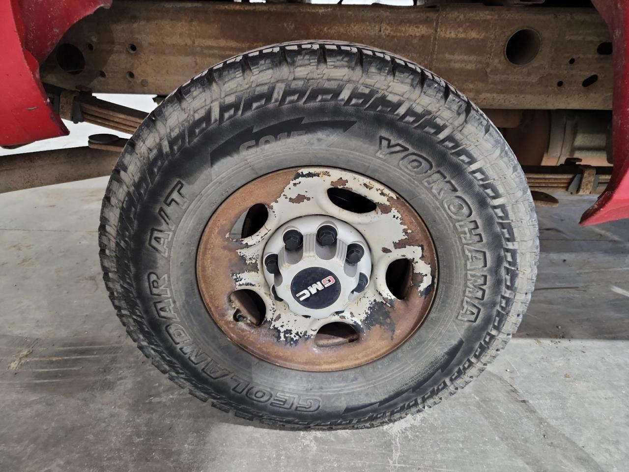 2008 Gmc Sierra C2500 Heavy Duty Red vin: 1GTHC24K98E186413 Damage: Right Rear Wheel, Rust, Repair Required