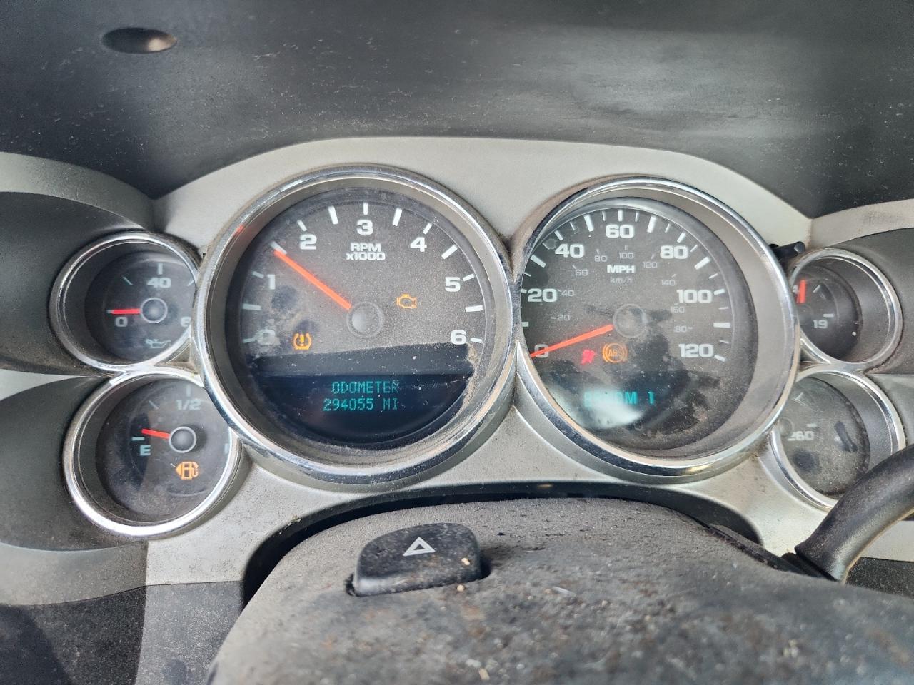 2008 Gmc Sierra C2500 Heavy Duty Red vin: 1GTHC24K98E186413 Damage: Warning Light - Engine, On, Unacceptable