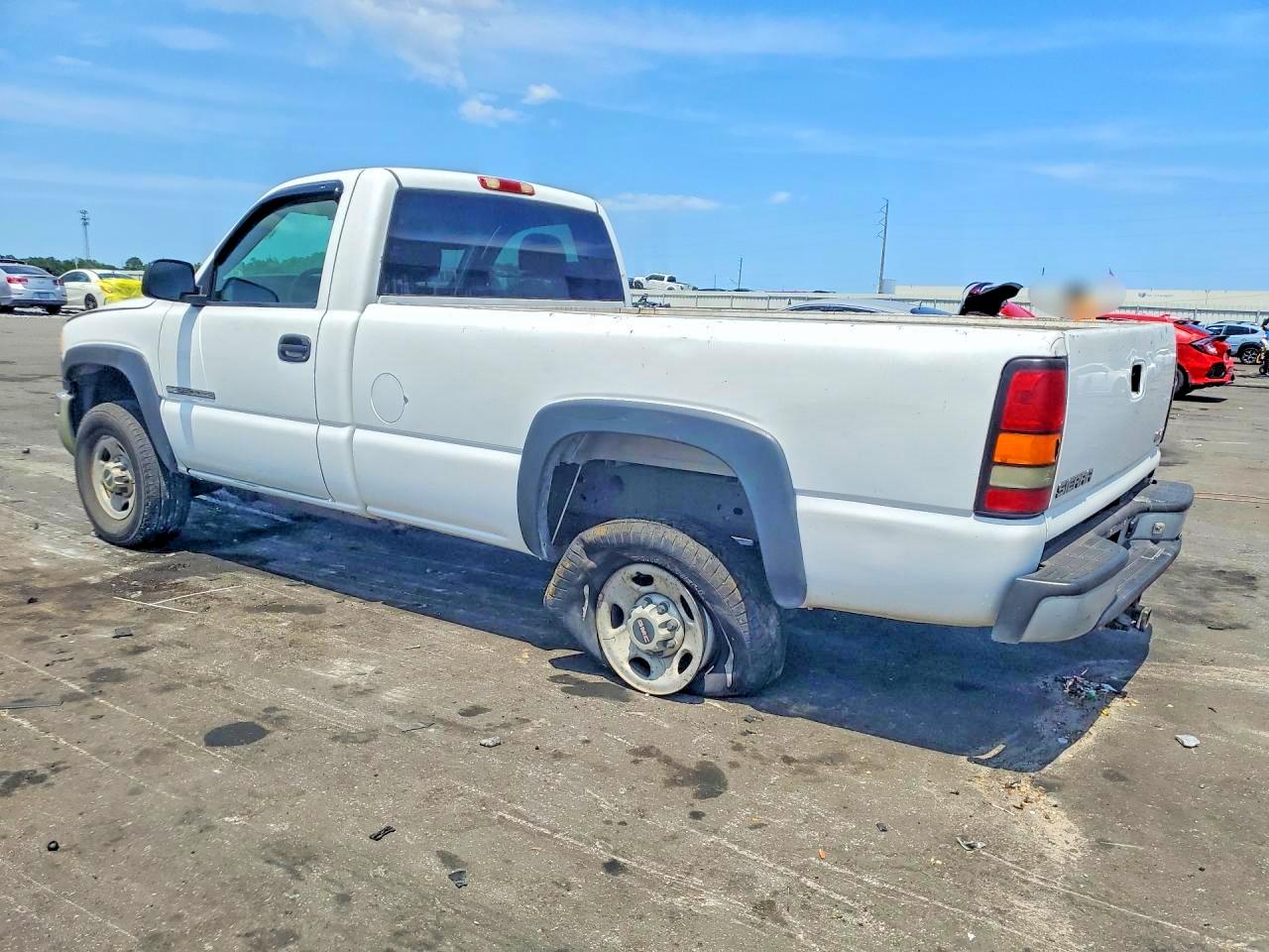 2005 Gmc Sierra C2500 Heavy Duty White vin: 1GTHC24U05E344800