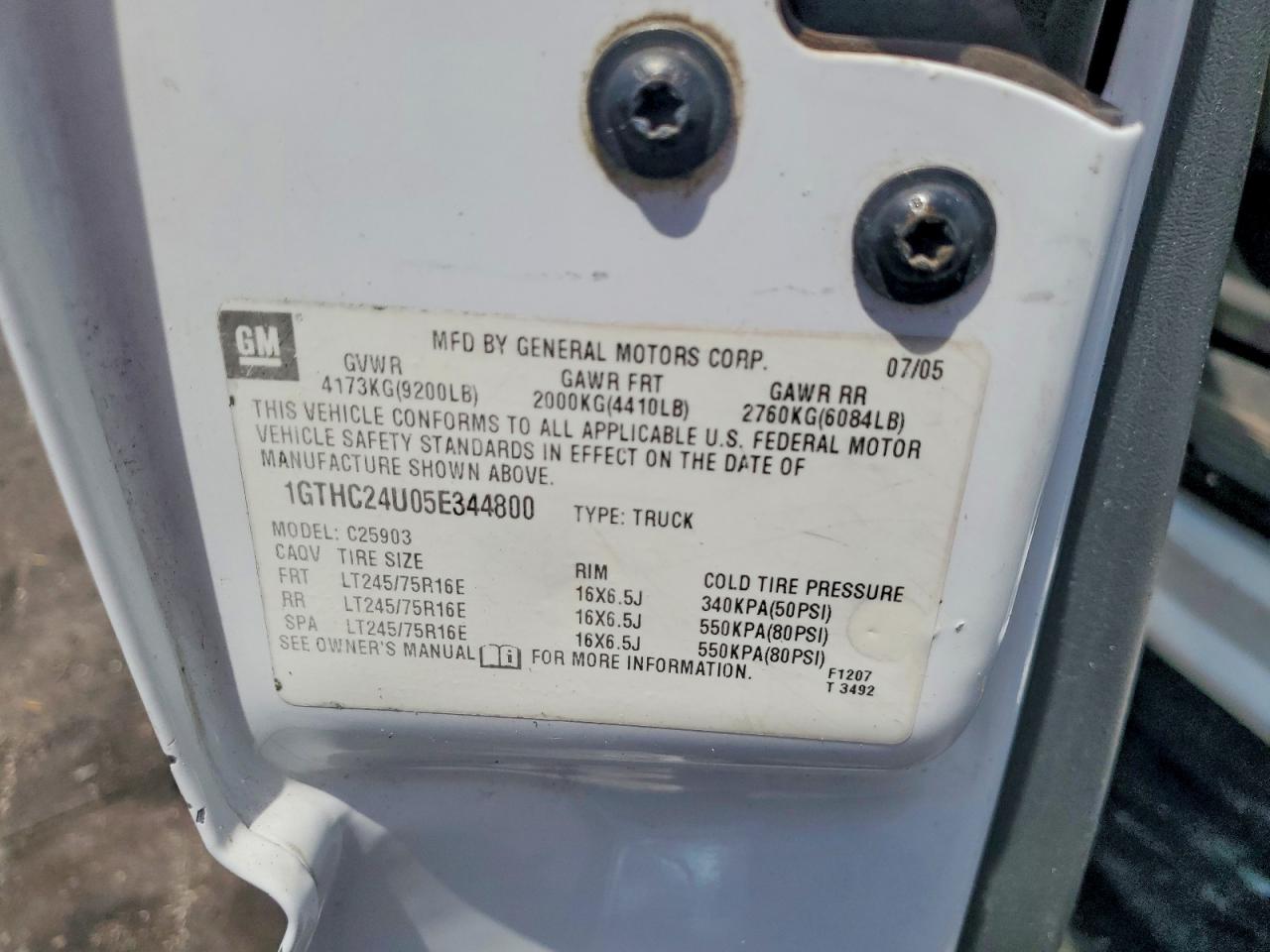 2005 Gmc Sierra C2500 Heavy Duty White vin: 1GTHC24U05E344800