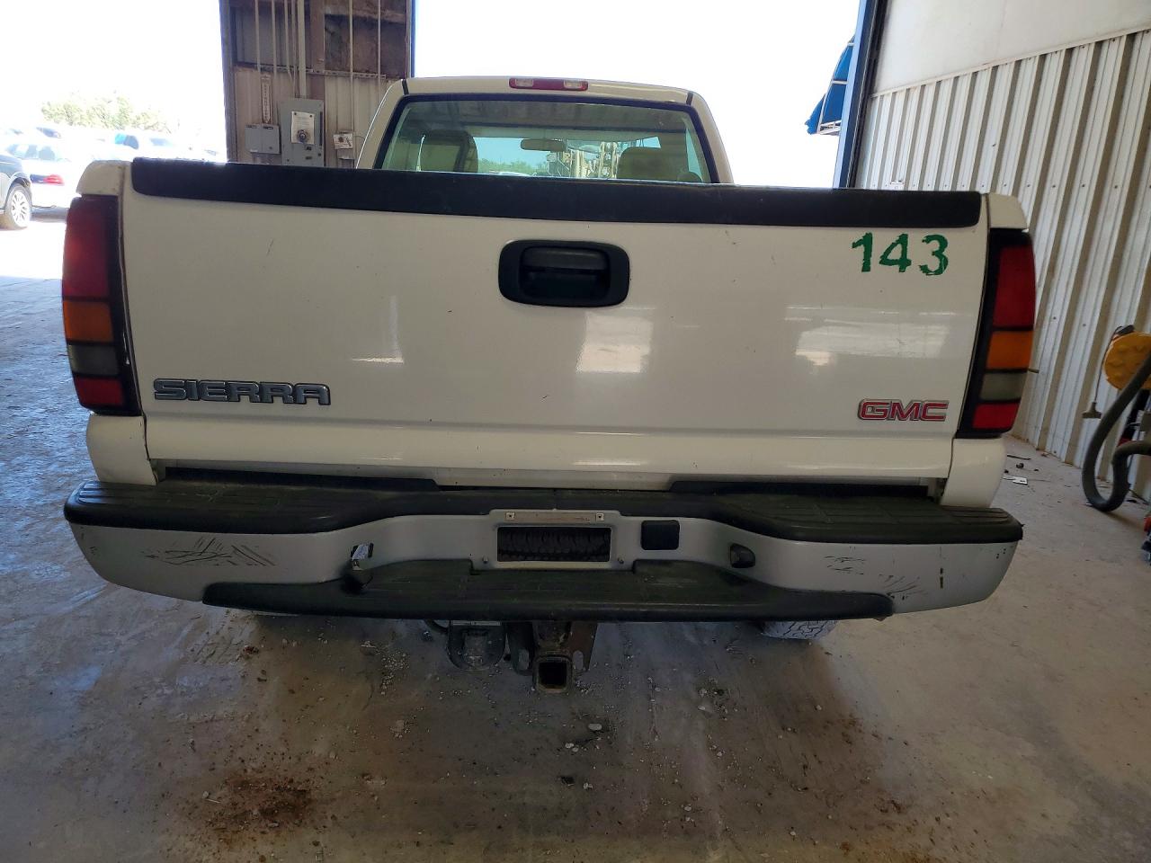 2006 Gmc Sierra C2500 Heavy Duty White vin: 1GTHC24U06E231155