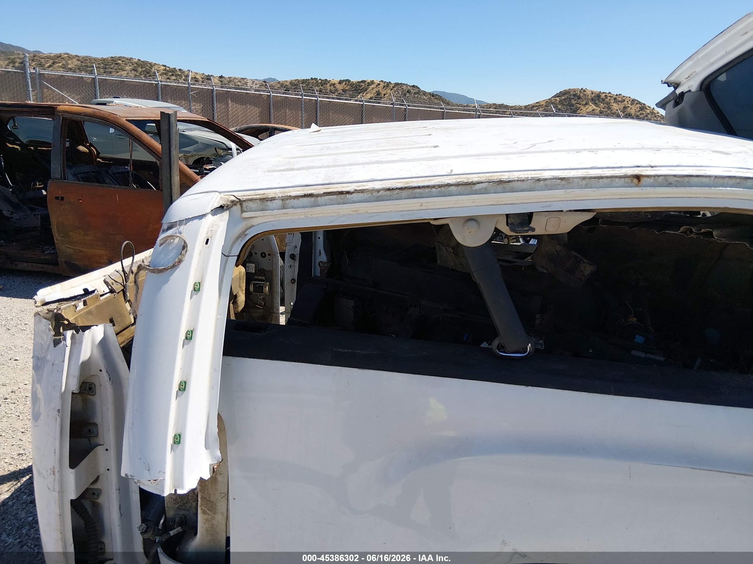 2008 Gmc Sierra 2500hd Work Truck White vin: 1GTHC29K88E185617