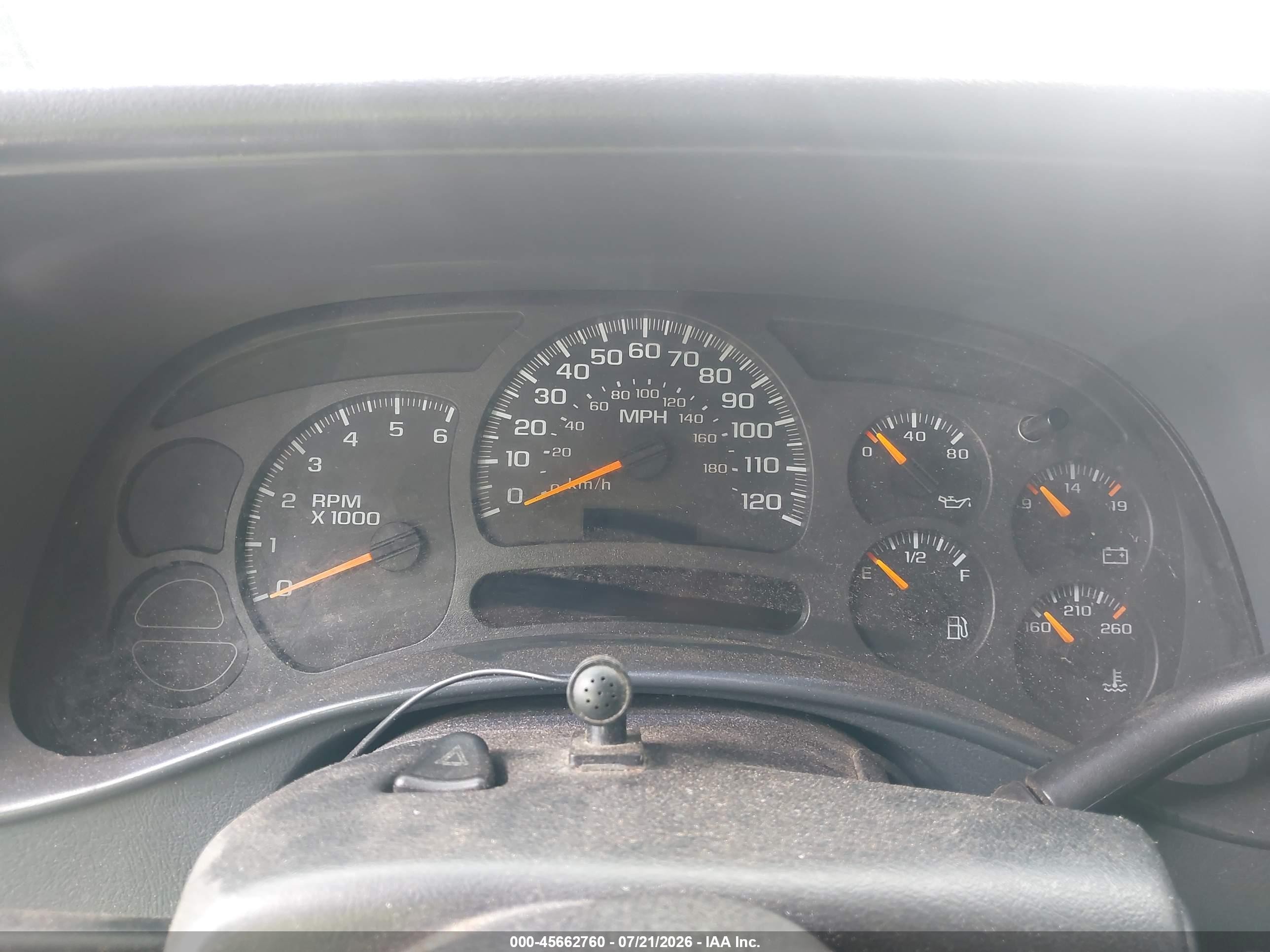 2004 Gmc Sierra 2500hd Work Truck White vin: 1GTHC29U04E125262