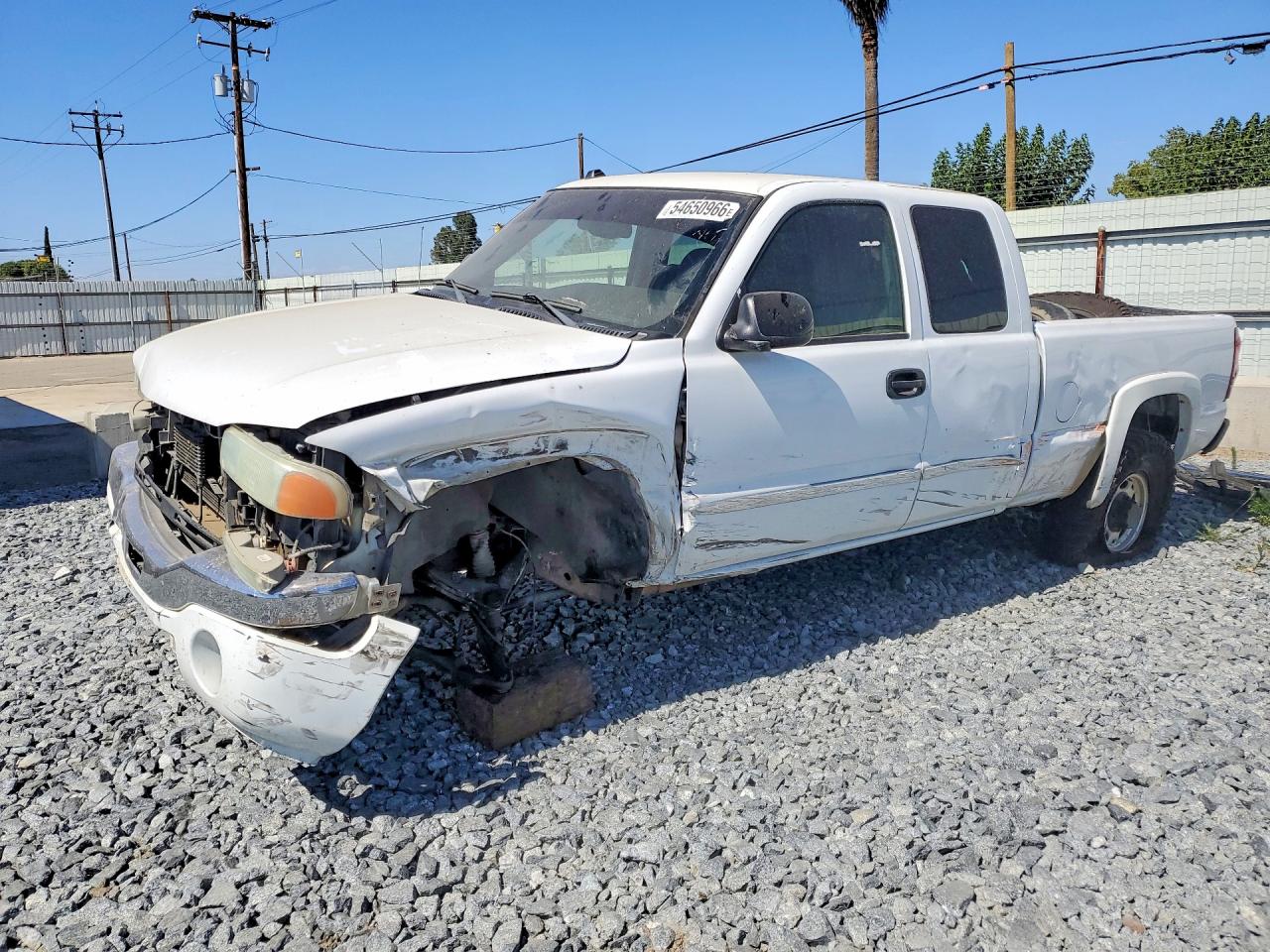 2005 Gmc Sierra White vin: 1GTHC29U15E212069