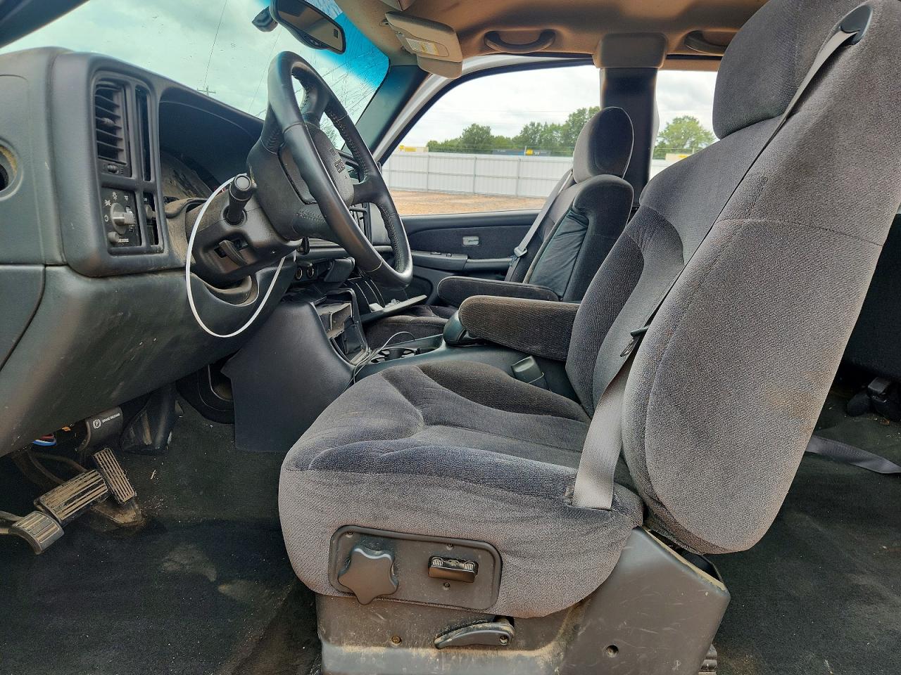 2001 Gmc Sierra C2500 Heavy Duty White vin: 1GTHC29U61Z311330