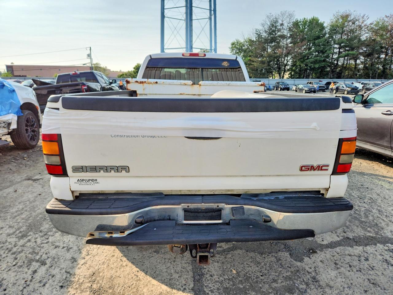 2005 Gmc Sierra C2500 Heavy Duty White vin: 1GTHC29U95E196526