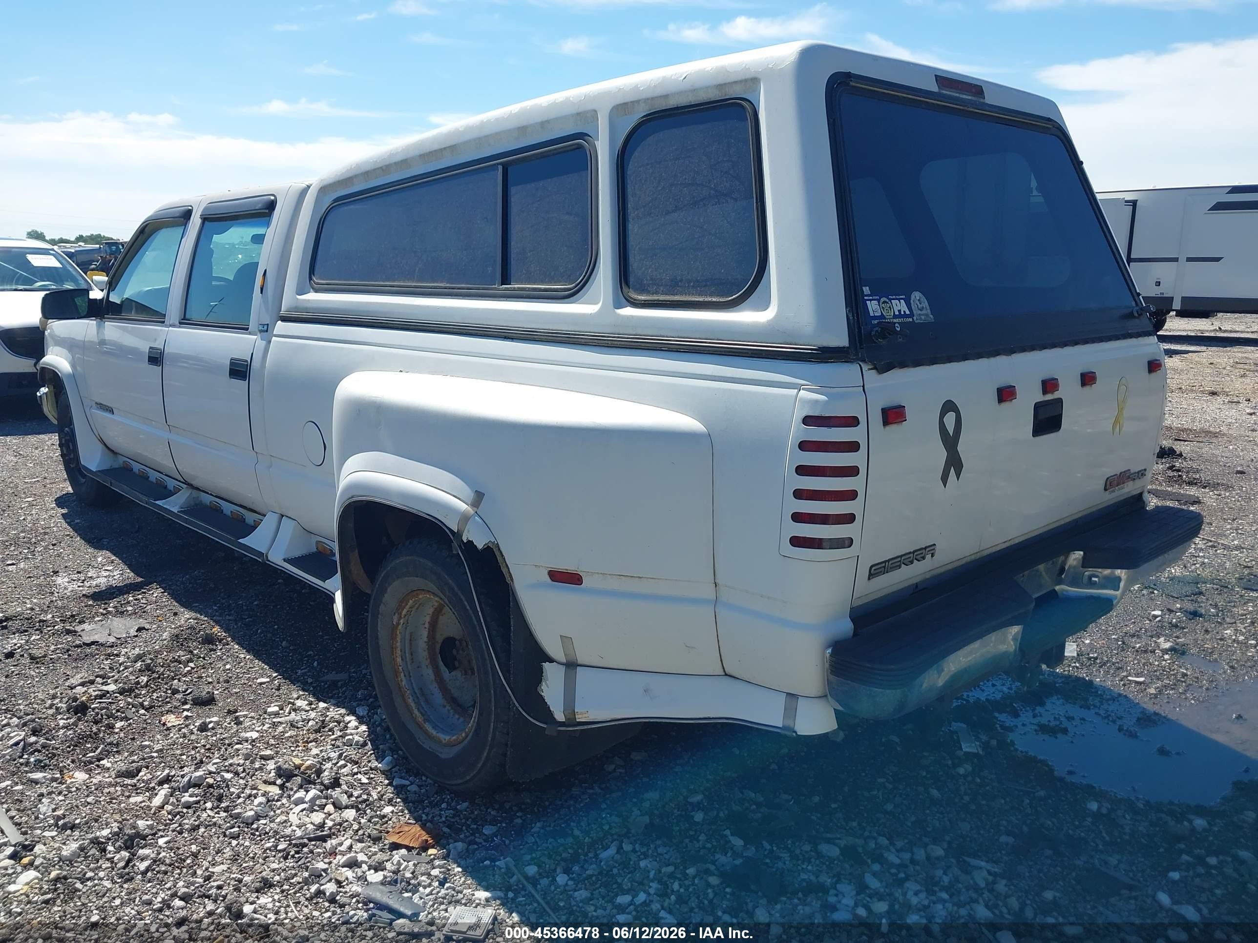 1995 Gmc Sierra C3500 White vin: 1GTHC33F8SF003787