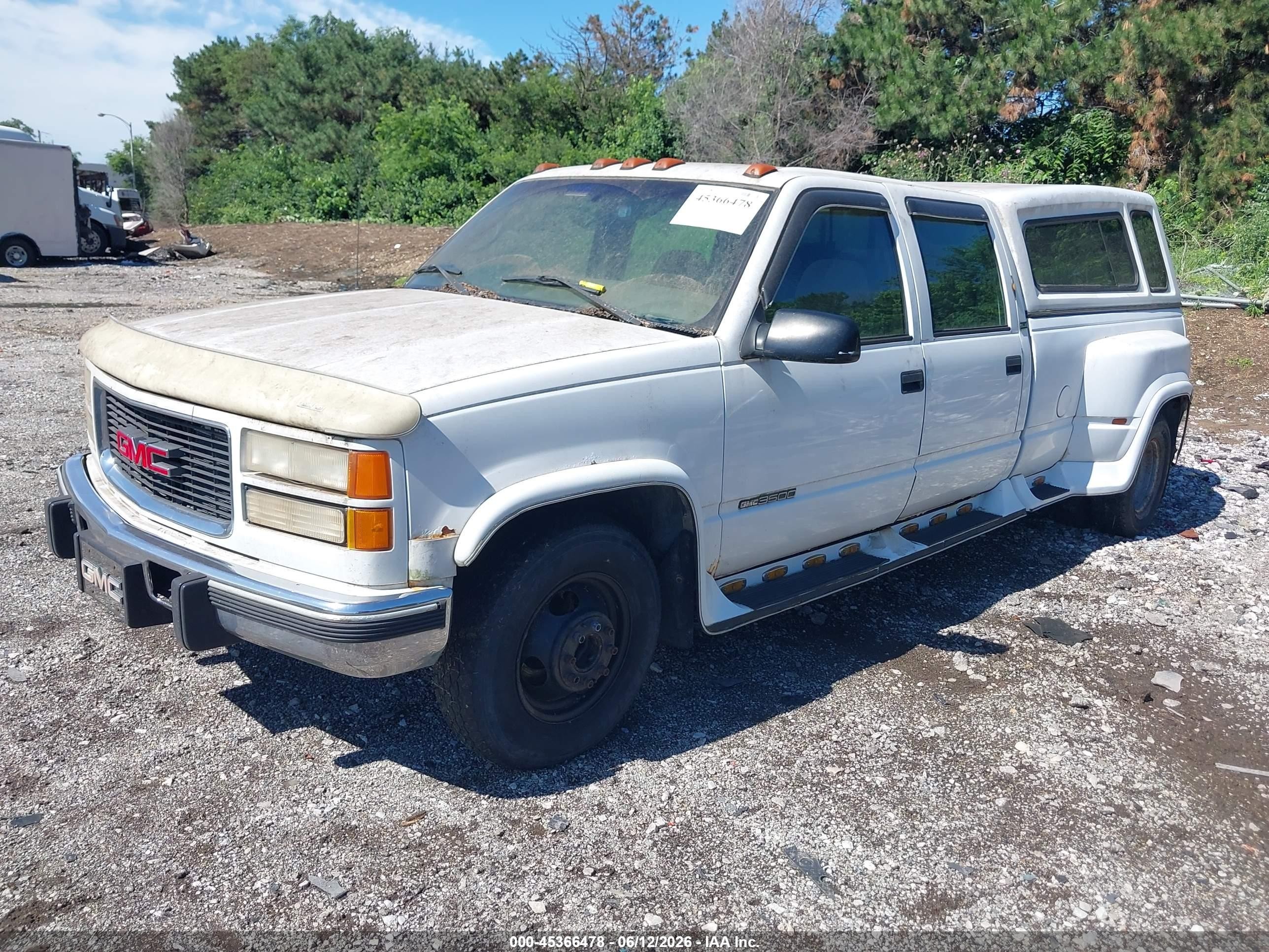 1995 Gmc Sierra C3500 White vin: 1GTHC33F8SF003787