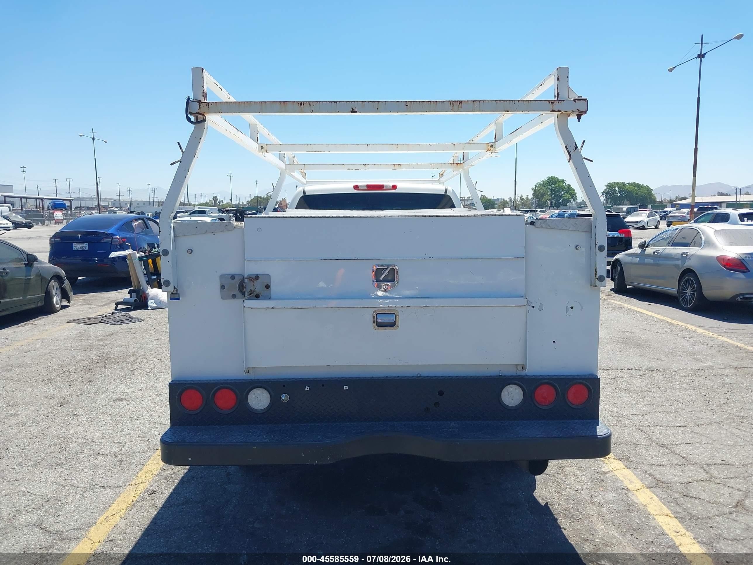 2008 Gmc Sierra 3500hd Work Truck White vin: 1GTHC39628E176730