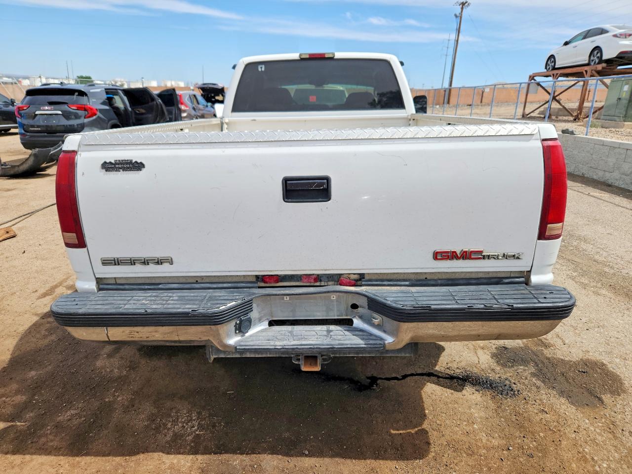 1997 Gmc Sierra C3500 White vin: 1GTHC39F6VE518644