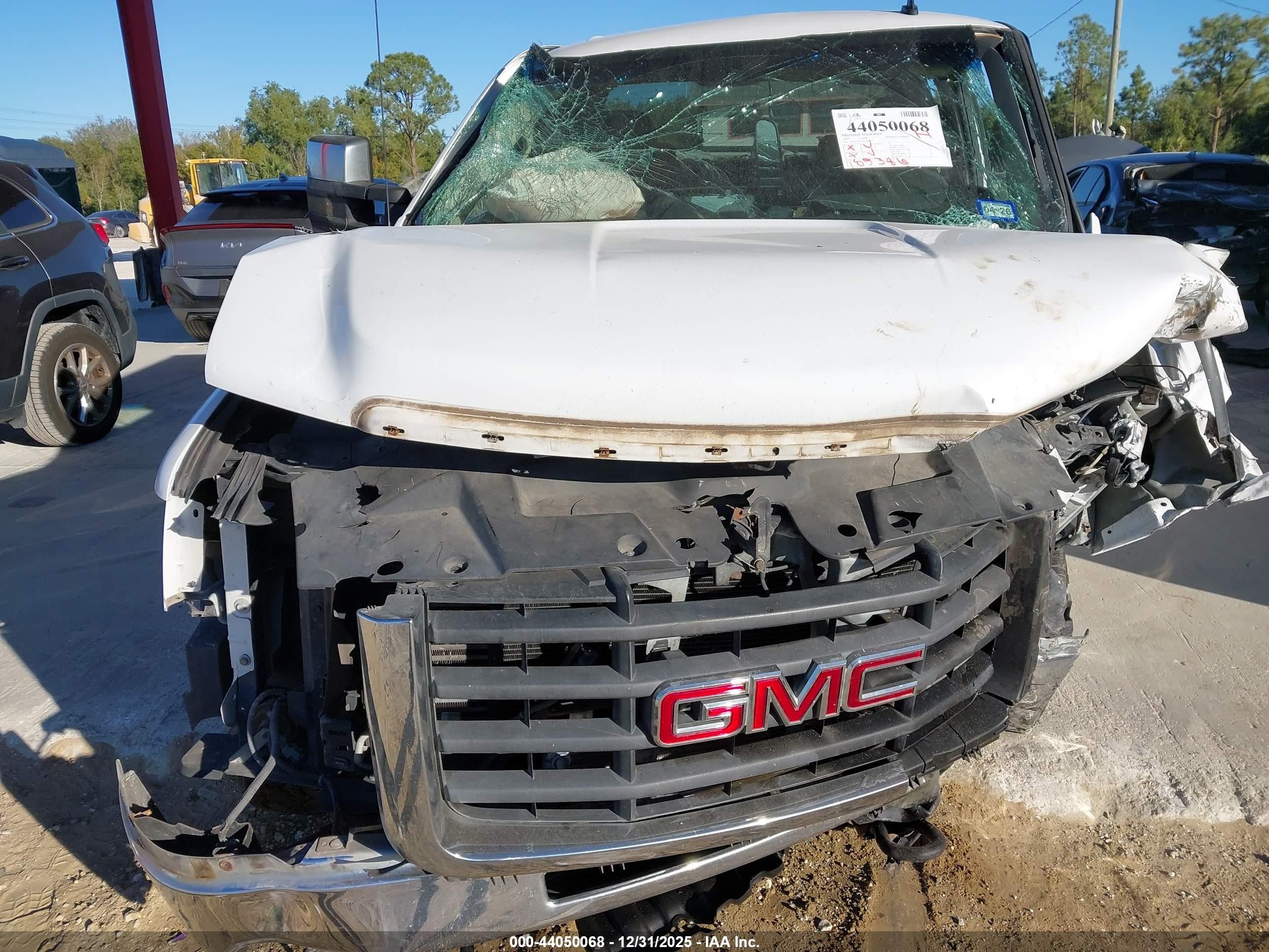 2009 Gmc Sierra 2500hd Sle White vin: 1GTHC53659F189164