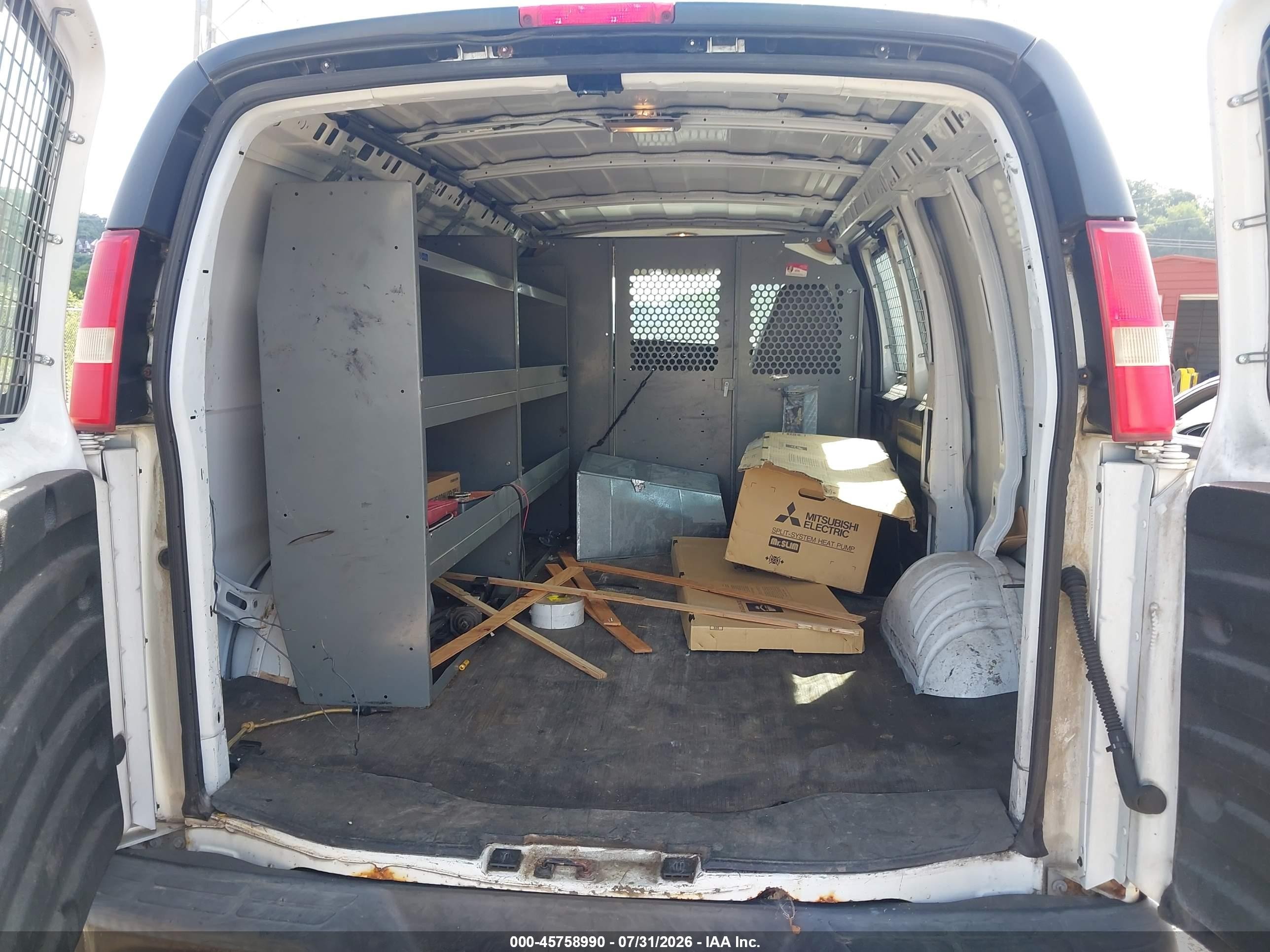2008 Gmc Savana Work Van White vin: 1GTHG35KX81142825