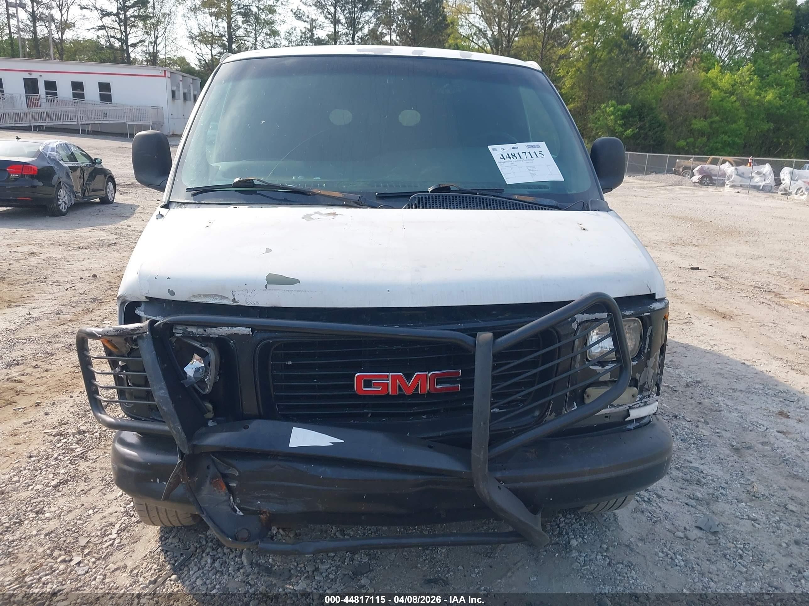 2002 Gmc Savana Standard White vin: 1GTHG35R321106690