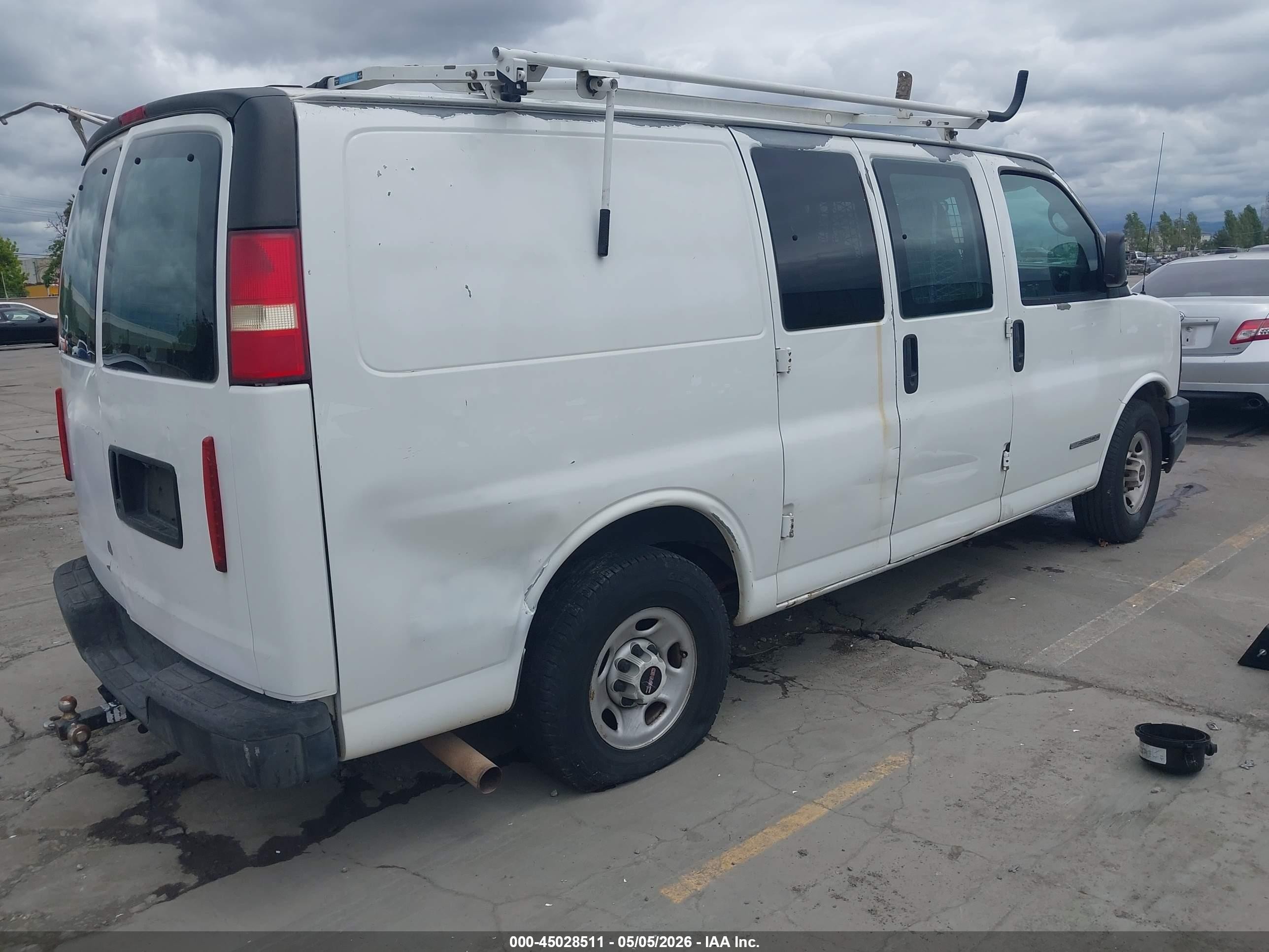 2004 Gmc Savana Standard Белый vin: 1GTHG35U141216628
