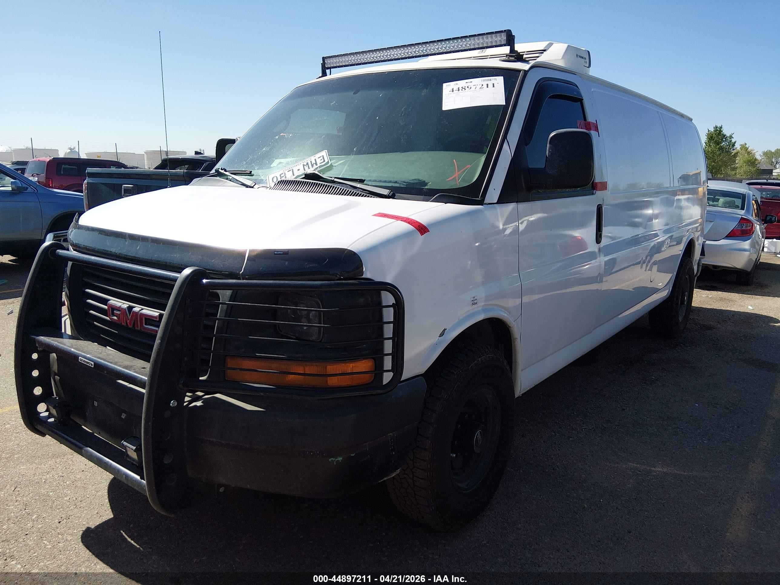 2008 Gmc Savana Work Van White vin: 1GTHG39C381234622