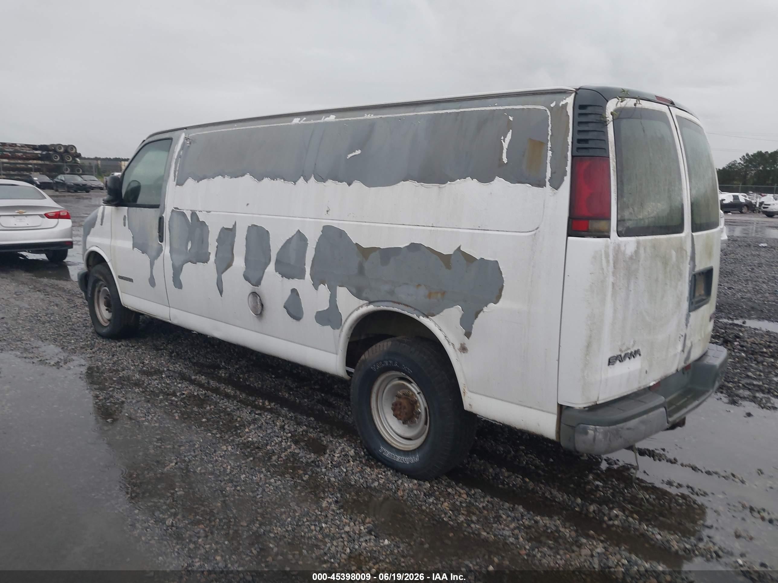 2002 Gmc Savana Cargo Van Standard White vin: 1GTHG39R621109092