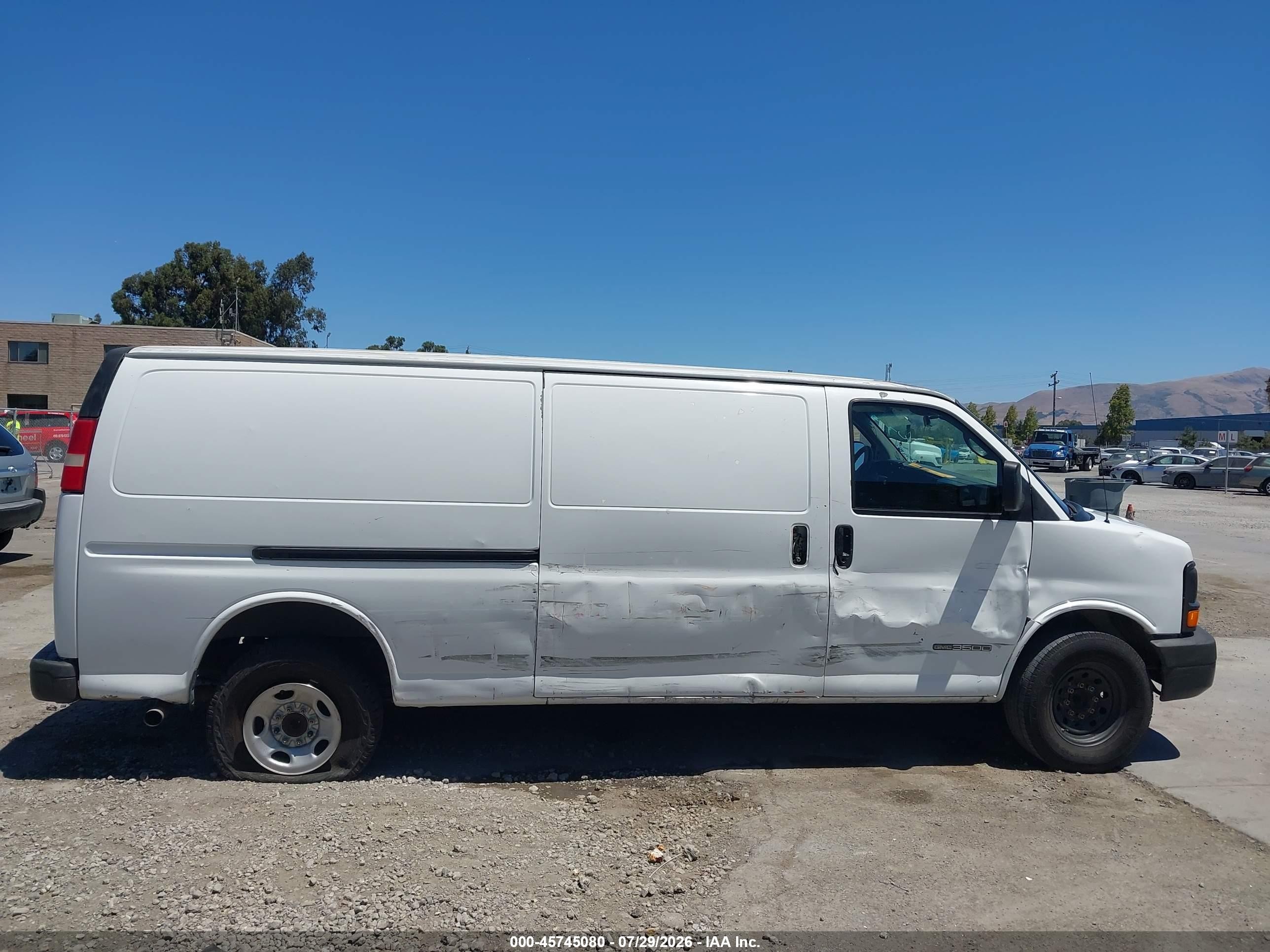 2005 Gmc Savana Cargo Van Standard White vin: 1GTHG39U651148189